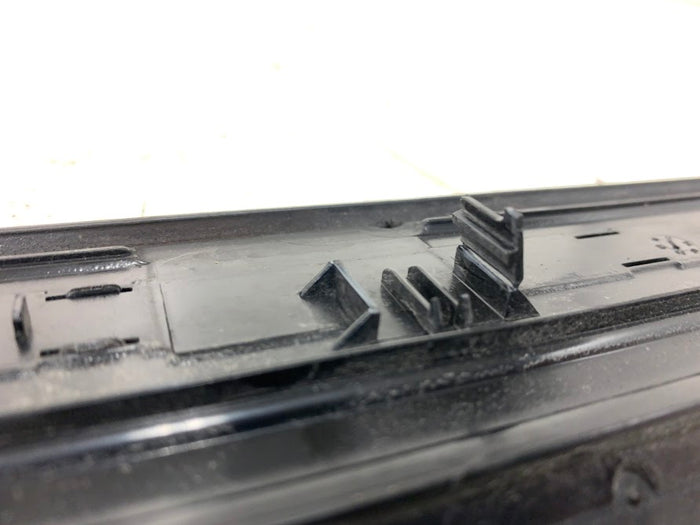 BMW E82 135i 128i M Sport Left Door Entrance Sill Trim 51478045291 *DAMAGED*