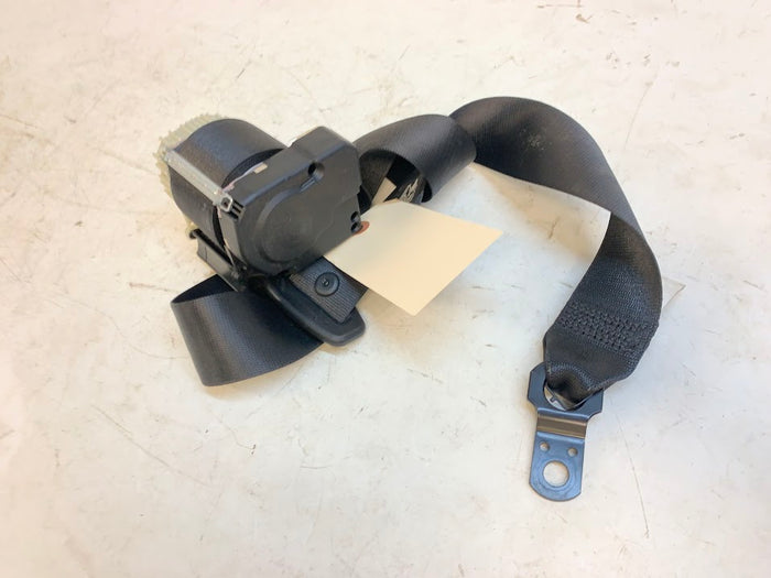 BMW E85/E86 Z4 Right/Passenger Side Front Seat Belt 7057110