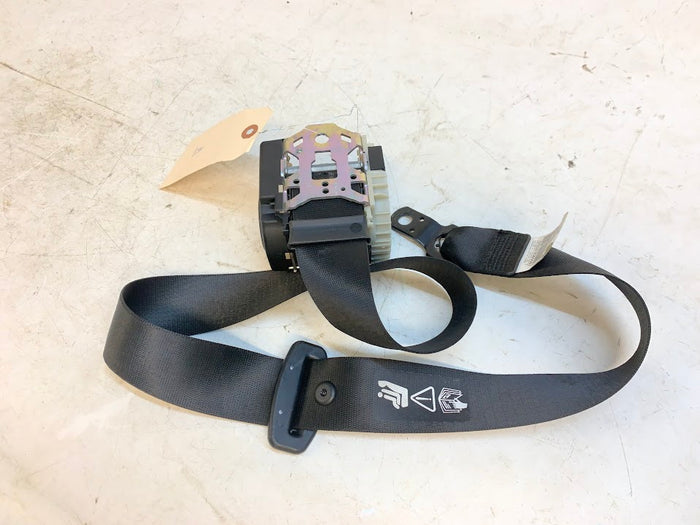 BMW E85/E86 Z4 Right/Passenger Side Front Seat Belt 7057110