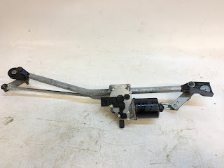 BMW E85/E86 Z4 Windshield Wiper Linkage W/Motor 7193988