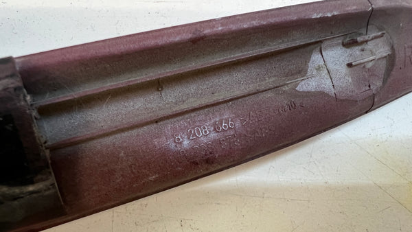 BMW E46 COUPE/CONVERTIBLE REAR QUARTER TRIM MOULDING RIGHT IMOLA RED 51137001042 *DAMAGED*