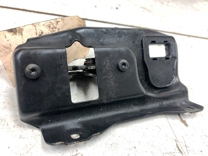 BMW E82 E88 135i 128i Hood Latch 1859512007