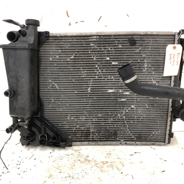 BMW E46 330Ci 328Ci 325Ci 323Ci Automatic Transmission Radiator & Expansion Tank 17119071519 / 17111436251