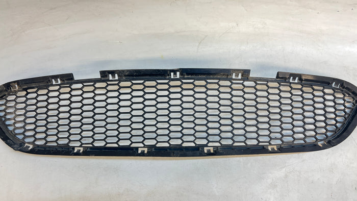 BMW E60/E61 M5 FRONT BUMPER GRILLE 7895739