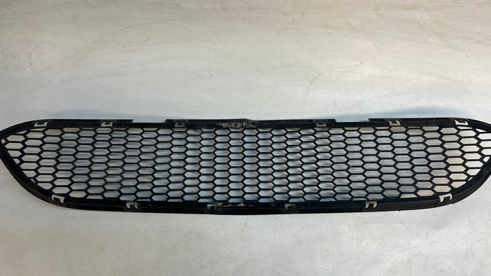 BMW E60/E61 M5 FRONT BUMPER GRILLE 7895739