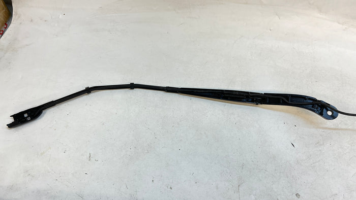 Tesla Model Y Left & Right Windshield Wiper Arms 1490249-00-C / 1490246-00-C