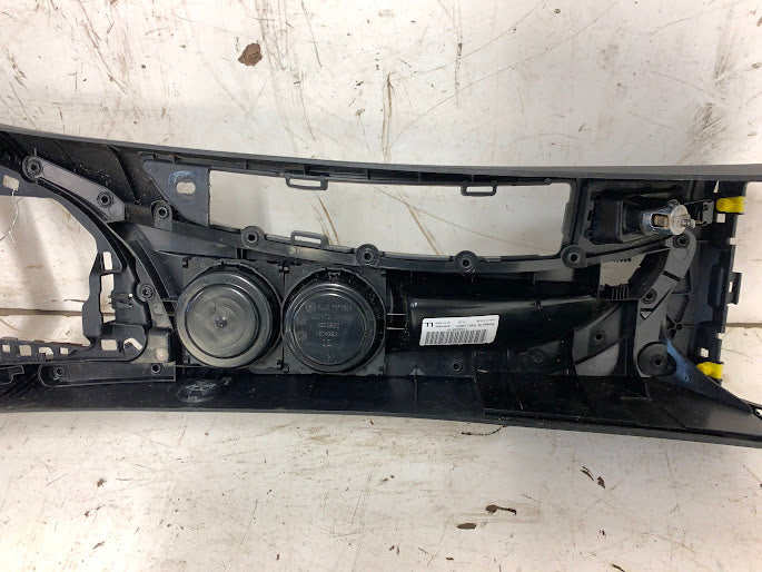 BMW E82 E88 135i 128i Black Center Console 7122228