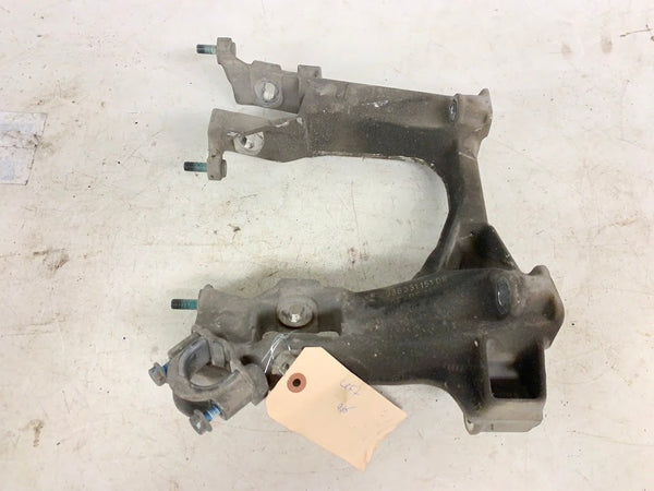 Porsche 986 Boxster S Left/Driver Side Rear Subframe Suspension Mount Bracket 98633115108