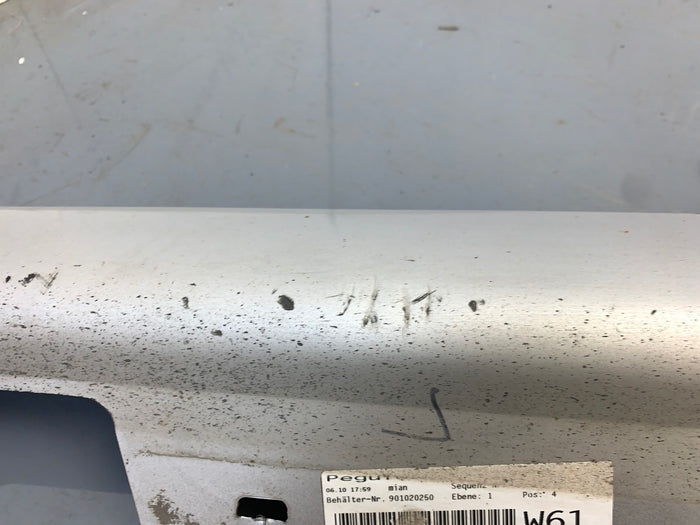 BMW E90 E91 335xi 330xi 328xi 325xi Sedan/Wagon LCI M Sport Driver Side Skirt Door Sill Titanium Silver 51772147271 *Damaged*