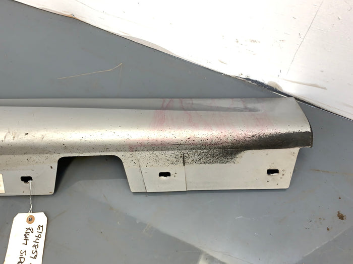 BMW E90 E91 335i 328i LCI M Sport Sedan/Wagon Passenger Side Skirt Door Sill Titanium Silver 51772147274 *Damaged*
