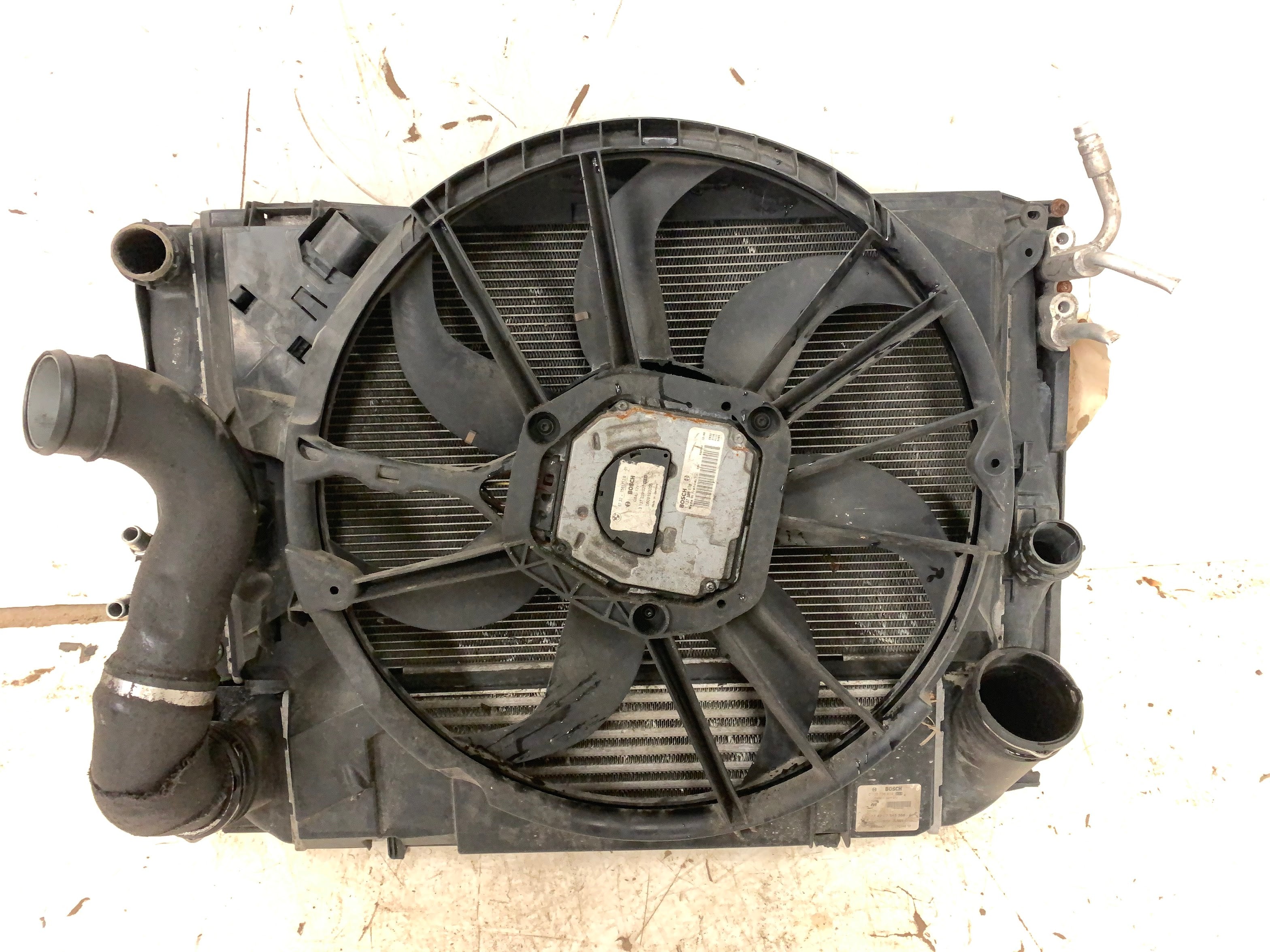 N55 Radiator BMW E92 E90 E93 335i/335xi N54/N55 Manual Radiator/Radiator Fan/AC Con ...