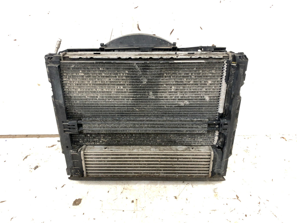 BMW E92 E90 E93 335i/335xi N54/N55 Manual Radiator/Radiator Fan/AC Con ...