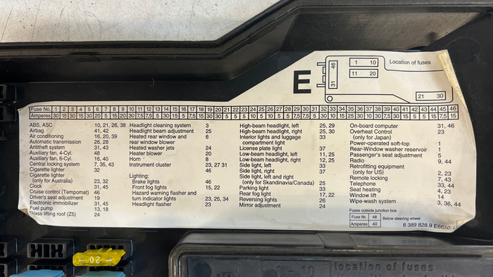 BMW Z3 ENGINE BAY FUSE BOX COVER 61131387613