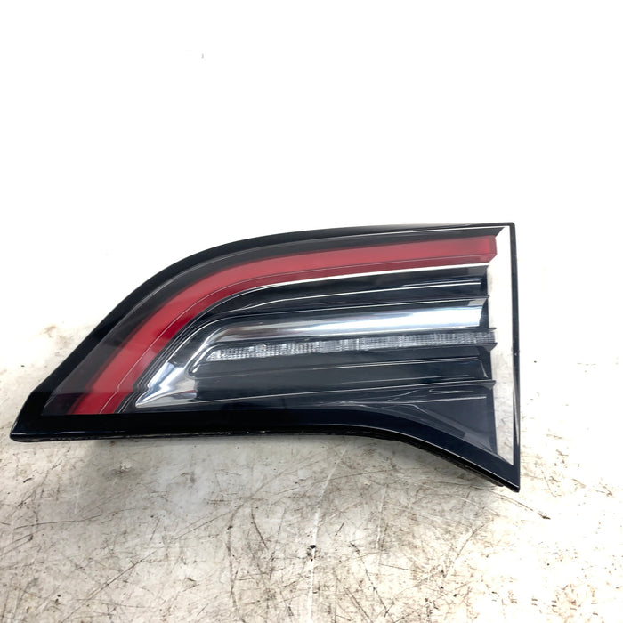 Tesla Model Y Right/Passenger Side Inner Hatch Tail Light 1502089-00-B