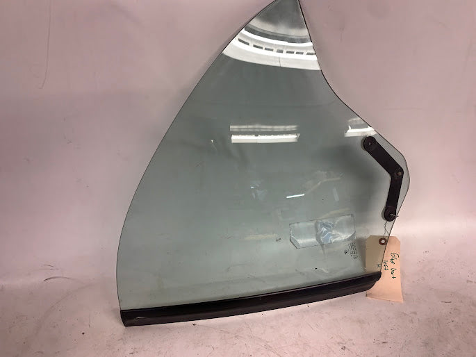 Bmw E46 Convertable Left Rear Glass Panel *Minor Scratches*