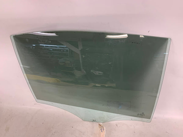 BMW E90 M3 335xi 328xi Sedan Right Rear Glass Window Panel 51347060268 *Damage*