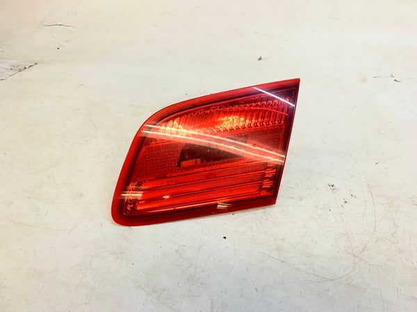 BMW E92 M3 335i 328i Pre-LCI Passenger Side Inner Trunk Tail Light 7162300