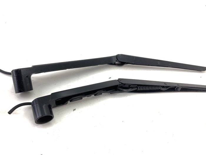 Chevrolet C7 Corvette Left & Right Wiper Arm Set