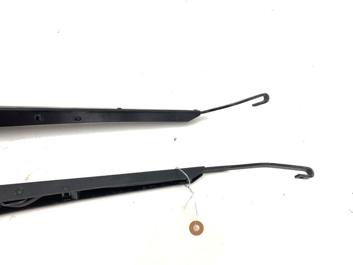 Chevrolet C7 Corvette Left & Right Wiper Arm Set