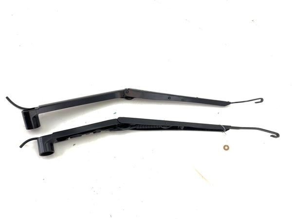 Chevrolet C7 Corvette Left & Right Wiper Arm Set