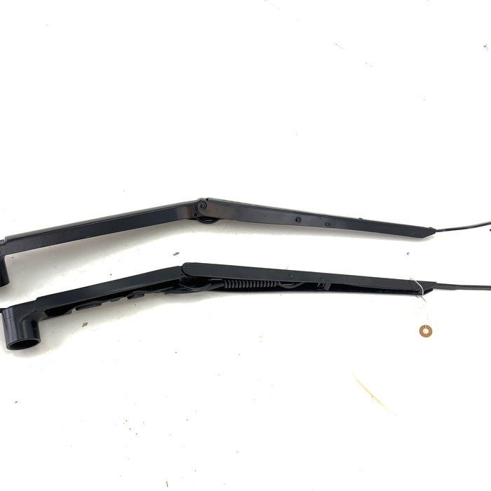 Chevrolet C7 Corvette Left & Right Wiper Arm Set