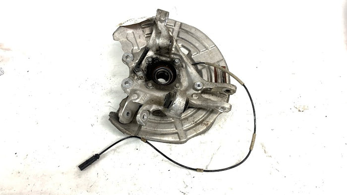 BMW F80 M3/F82 F83 M4/F87 M2 Right/Passenger Side Rear Hub/Knuckle/Wheel Carrier 2284882/33302284796 *DAMAGED*