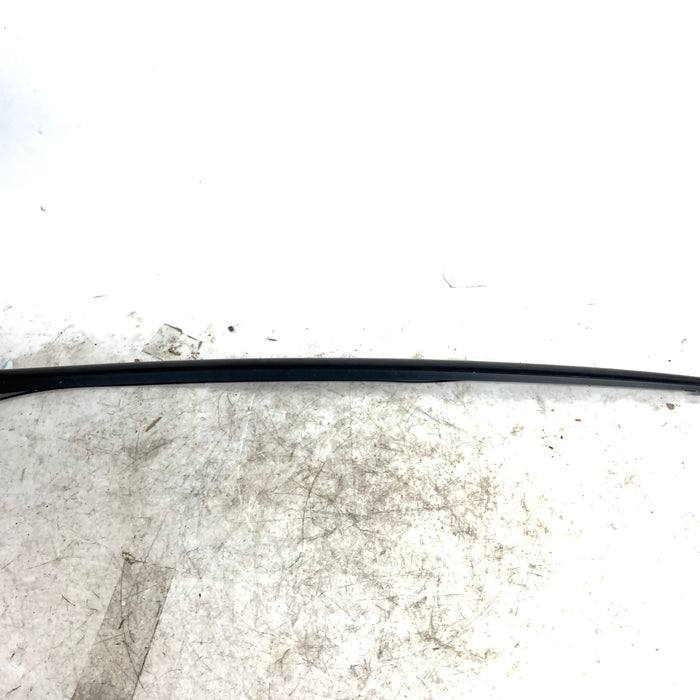 2002-2005 Honda EP3 Civic SiR Windshield Plastic Trim Right 73152S5S *Damaged*