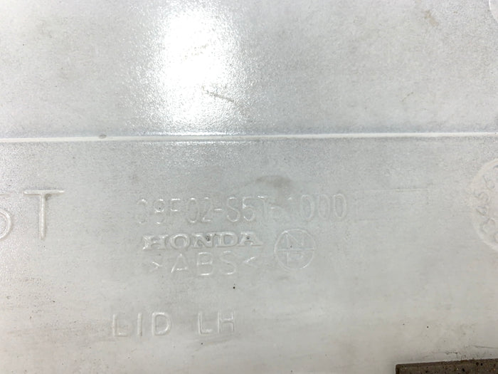 2004-2005 Honda EP3 Civic SiR Rear Tailgate Spoiler Taffeta White 08F02-S5T-1000