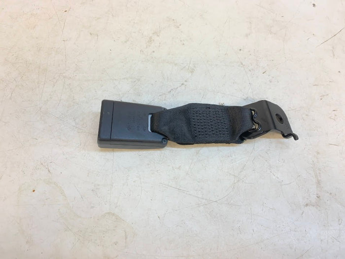 BMW F30 F31 F32 3 & 4 Series Rear Left Seatbelt Buckle 7243311