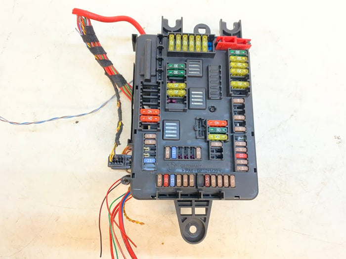 BMW F30 F31 F32 F33 F34 F36 3 & 4 Series Trunk Power Distribution Fuse Box 61149261110
