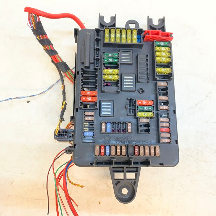BMW F30 F31 F32 F33 F34 F36 3 & 4 Series Trunk Power Distribution Fuse Box 61149261110