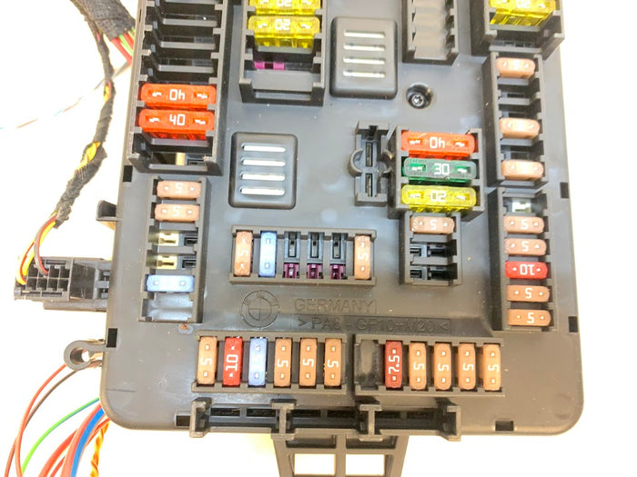 BMW F30 F31 F32 F33 F34 F36 3 & 4 Series Trunk Power Distribution Fuse Box 61149261110