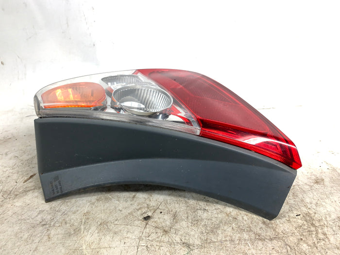 2004-2005 Honda EP3 Civic SiR Right/Passenger Side Tail Light