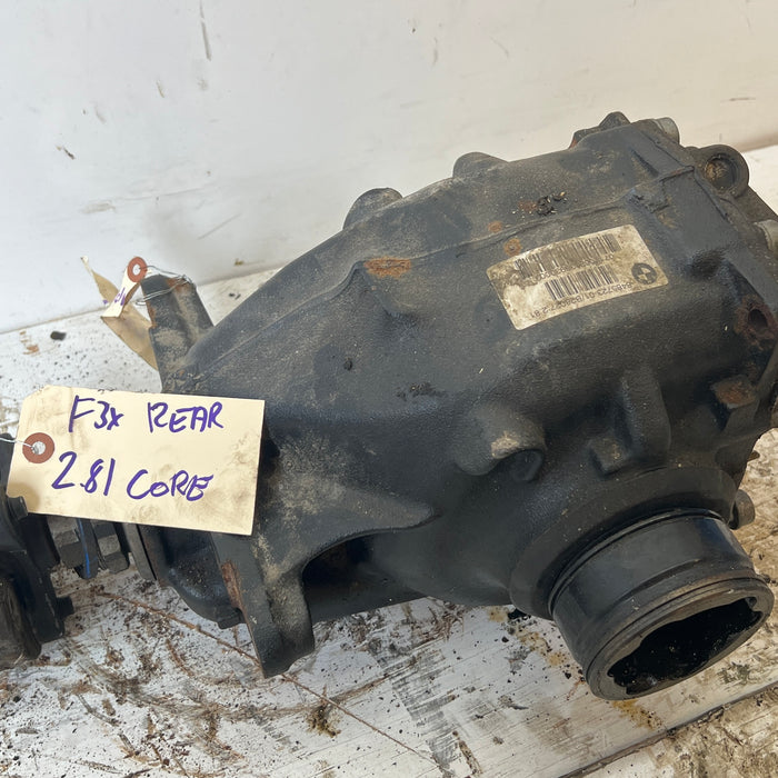 BMW F30 328dx 328d Automatic Transmission Rear Differential 2.81 8485723 *DAMAGED*