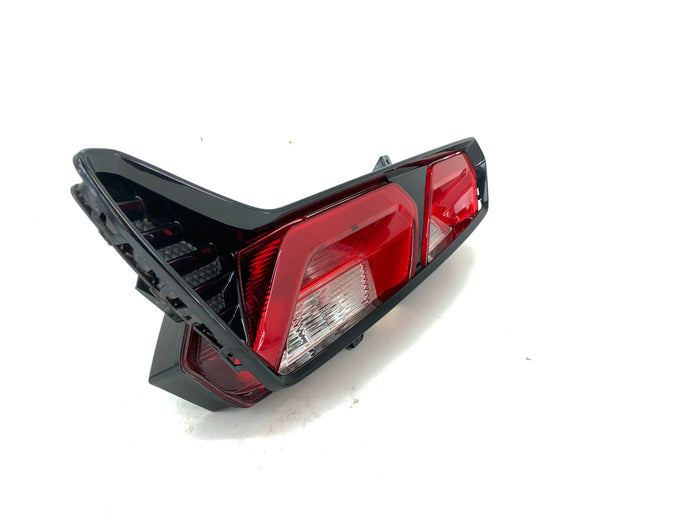 Chevrolet C7 Corvette Right/Passenger Side Tail Light W/Black Trim 23170470/23267648