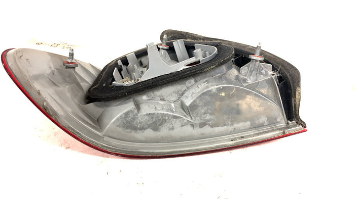 BMW E46 M3 330CI 328ci 325ci 323ci Coupe Rear Right Outer Tail Light Clear 8383826 *Damage*