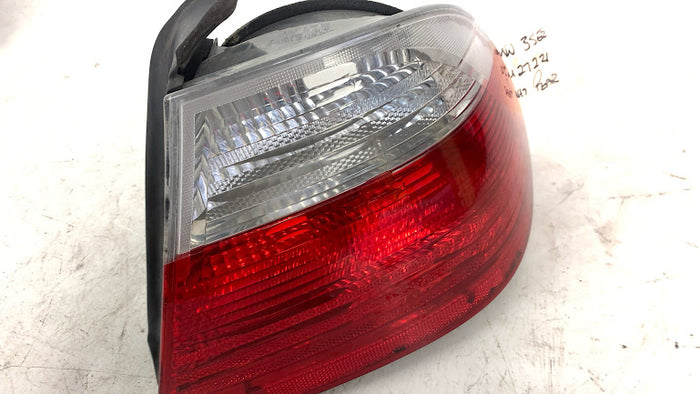 BMW E46 M3 330CI 328ci 325ci 323ci Coupe Rear Right Outer Tail Light Clear 8383826 *Damage*