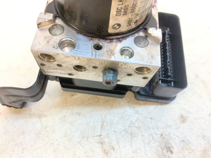 BMW F30 328xi ABS Pump 6860731/6860730