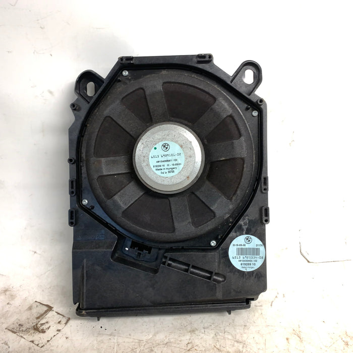 BMW E90 E91 E92 E93 3 Series Right/Passenger Side Hifi Subwoofer 6925334