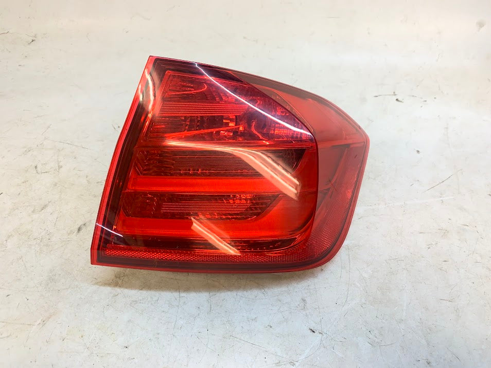 Bmw F30 3 Series Pre Lci Right Passenger Side Outer Tail Light 6321725