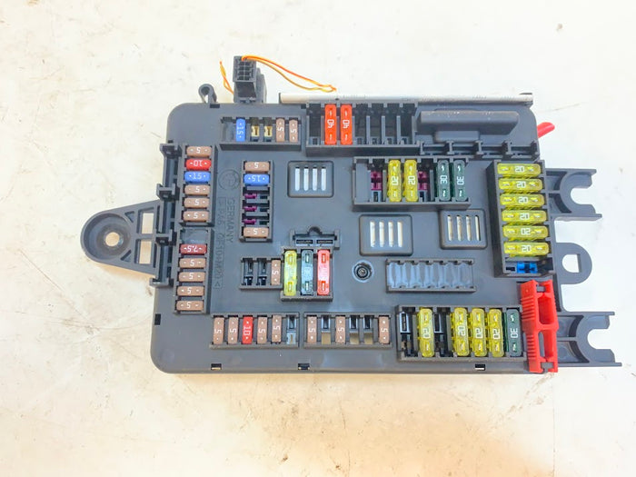 BMW F30 F31 F32 F33 F34 F36 3 & 4 Series Trunk Power Distribution Fuse Box 9261110