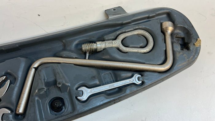 BMW E46 3 Series Coupe/Sedan Trunk Tool Kit