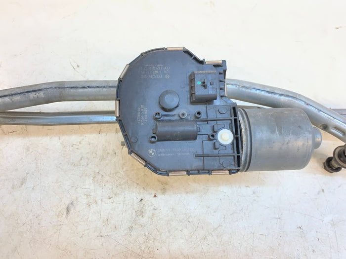 BMW F10 5 Series Windshield Wiper Linkage & Motor 7306266/7308771