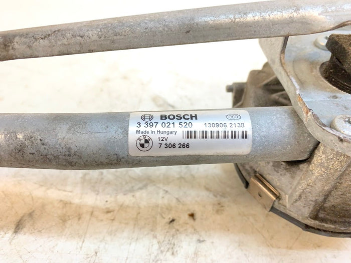 BMW F10 5 Series Windshield Wiper Linkage & Motor 7306266/7308771
