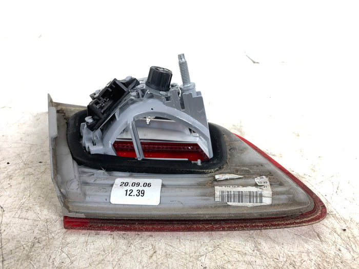 BMW E92 335i 328i M3 Pre-LCI Passenger Side Inner Trunk Tail Light 7162300