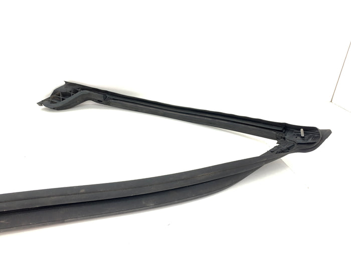 Chevrolet C7 Corvette Rear Targa Top Rubber Molding Weather Strip Trim 246649263