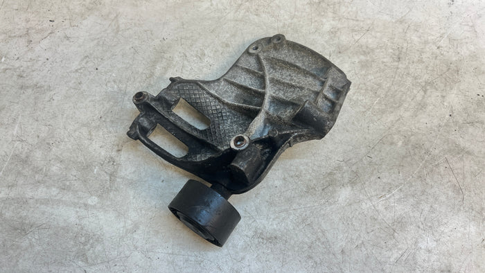 BMW F10 N55 AC COMPRESSOR BRACKET 7585167