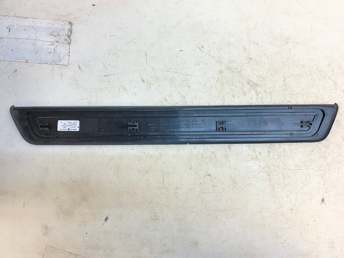 BMW F10 5 Series Right/Passenger Side Front M Sport Door Sill 8050054