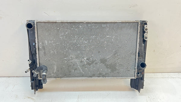 BMW E90 E92 E93 335i/335xi N54/N55 Automatic Radiator W/Power Steering Cooler 17117547059/17117540810