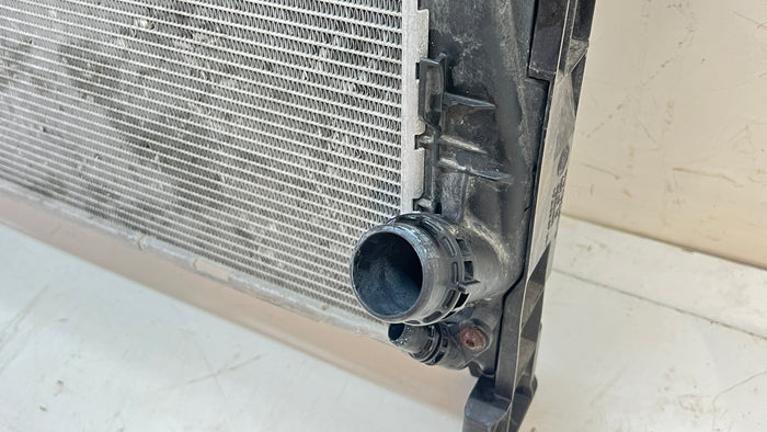 BMW E90 E92 E93 335i/335xi N54/N55 Automatic Radiator W/Power Steering Cooler 17117547059/17117540810